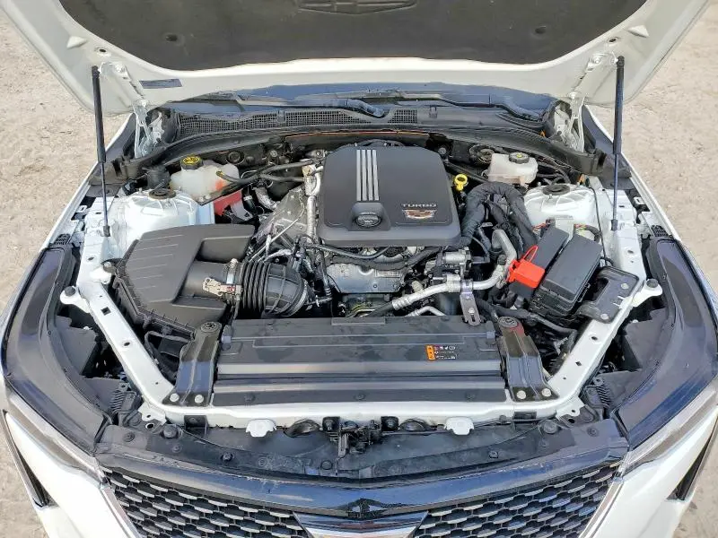 2023 CADILLAC CT4 LUXURY  