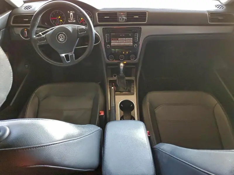 2014 VOLKSWAGEN PASSAT SE  