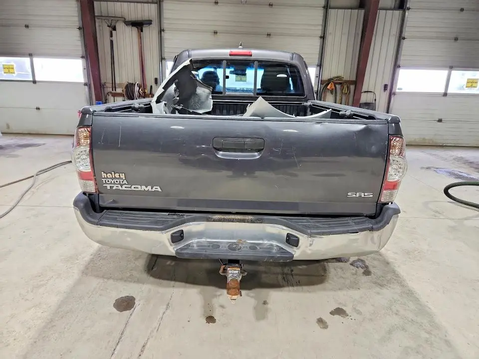 2015 TOYOTA TACOMA BASE  