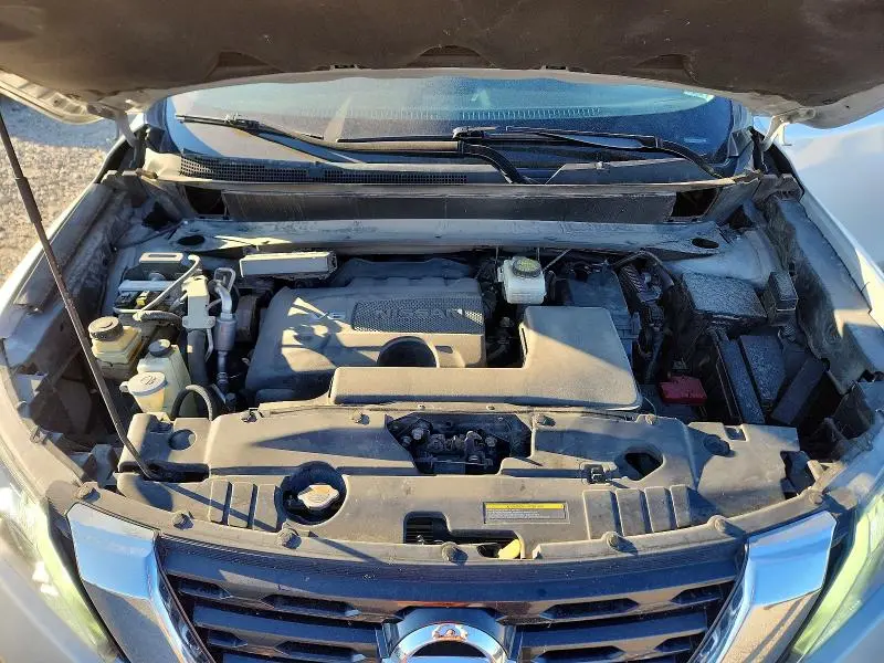 2019 NISSAN PATHFINDER SV  