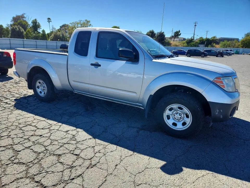 2019 NISSAN FRONTIER S  