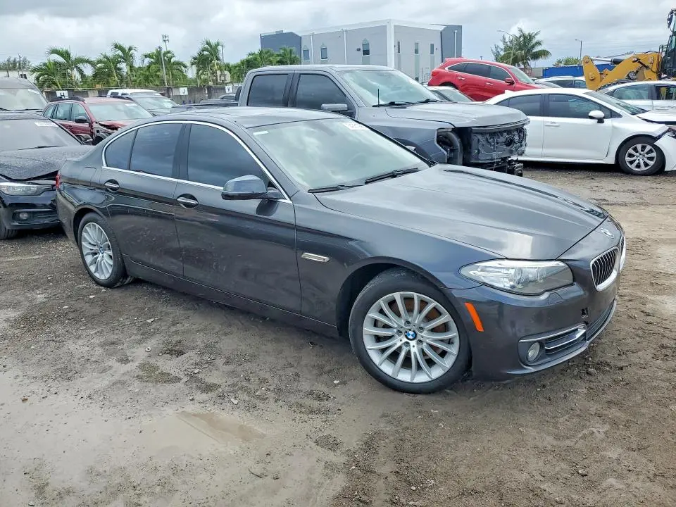 2016 BMW 528 XI  