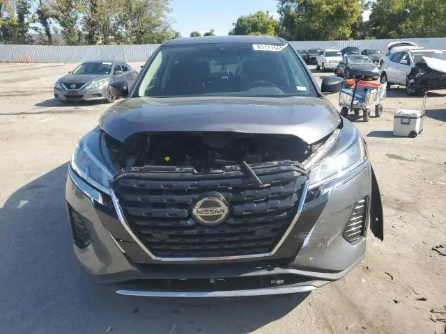 2021 NISSAN KICKS S  