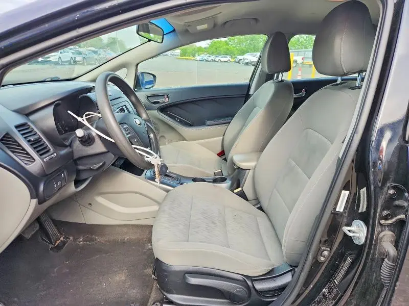 2015 KIA FORTE LX  