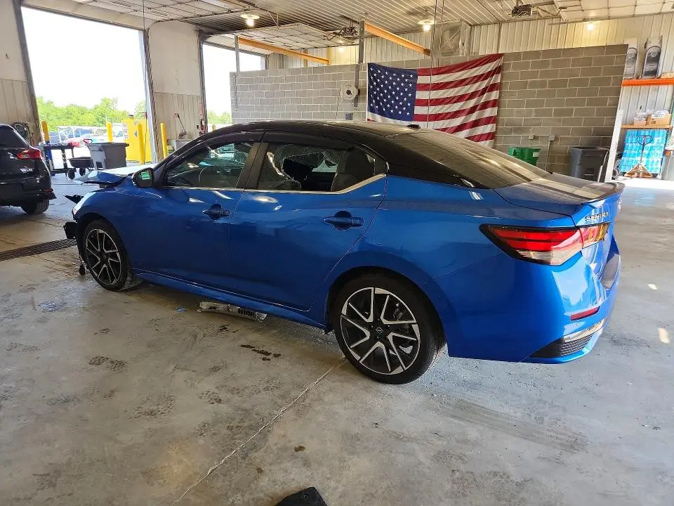 2024 NISSAN SENTRA SR  
