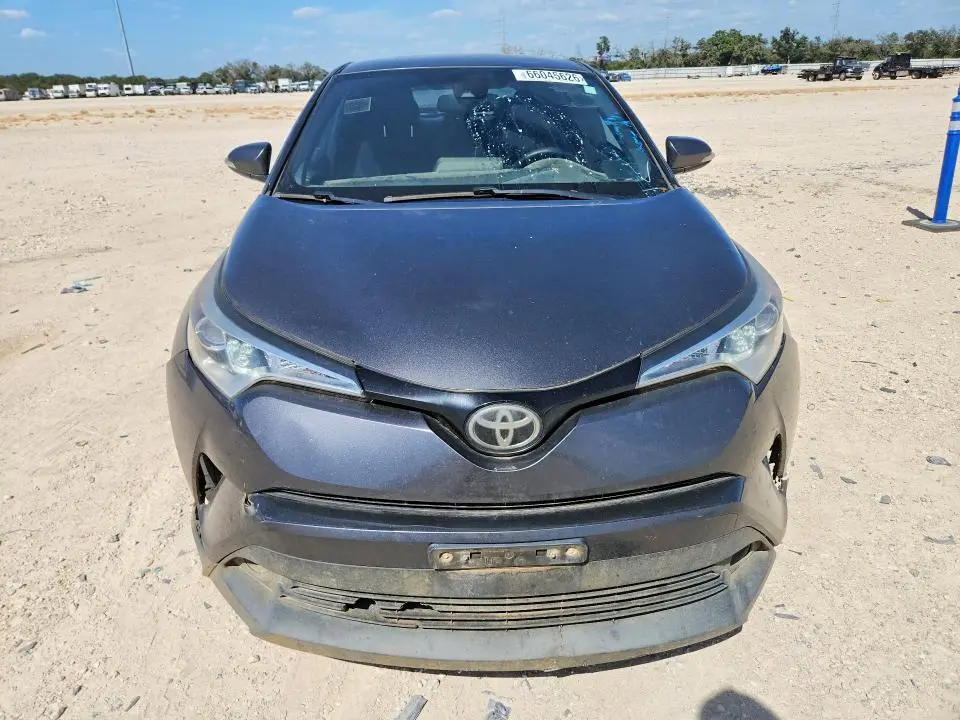 2018 TOYOTA C-HR XLE  