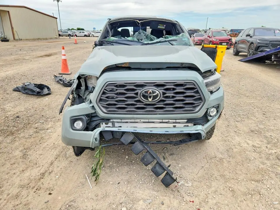 2022 TOYOTA TACOMA TRD OFF-ROAD  