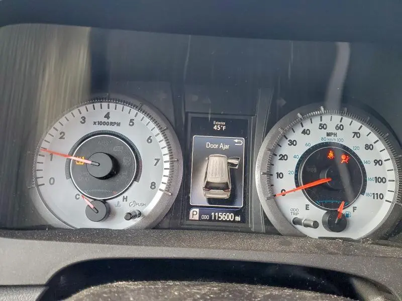 2018 TOYOTA SIENNA SE  