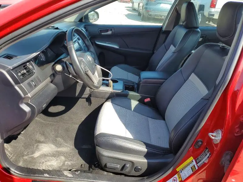 2013 TOYOTA CAMRY SE  