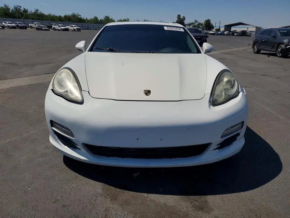 2012 PORSCHE PANAMERA 2  