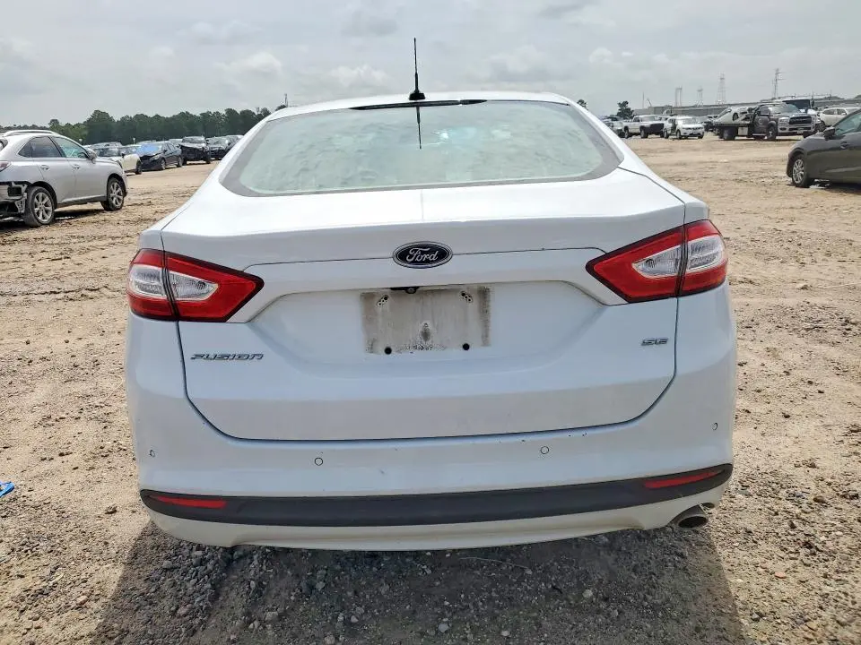 2016 FORD FUSION SE  