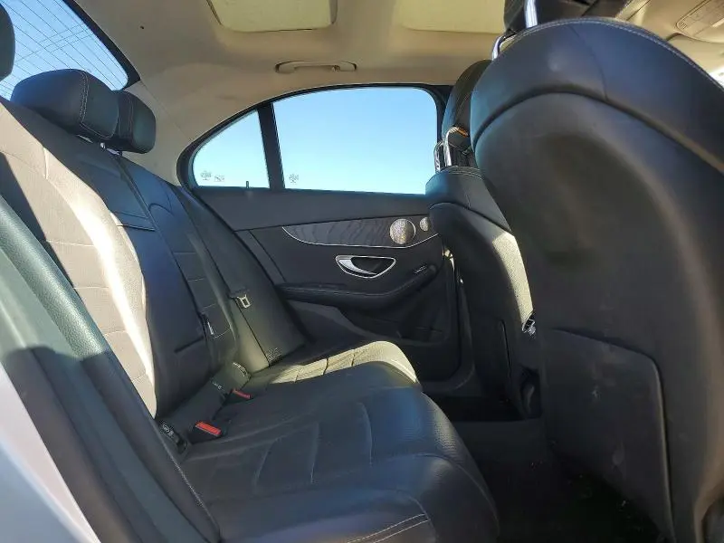 2016 MERCEDES-BENZ C 300  