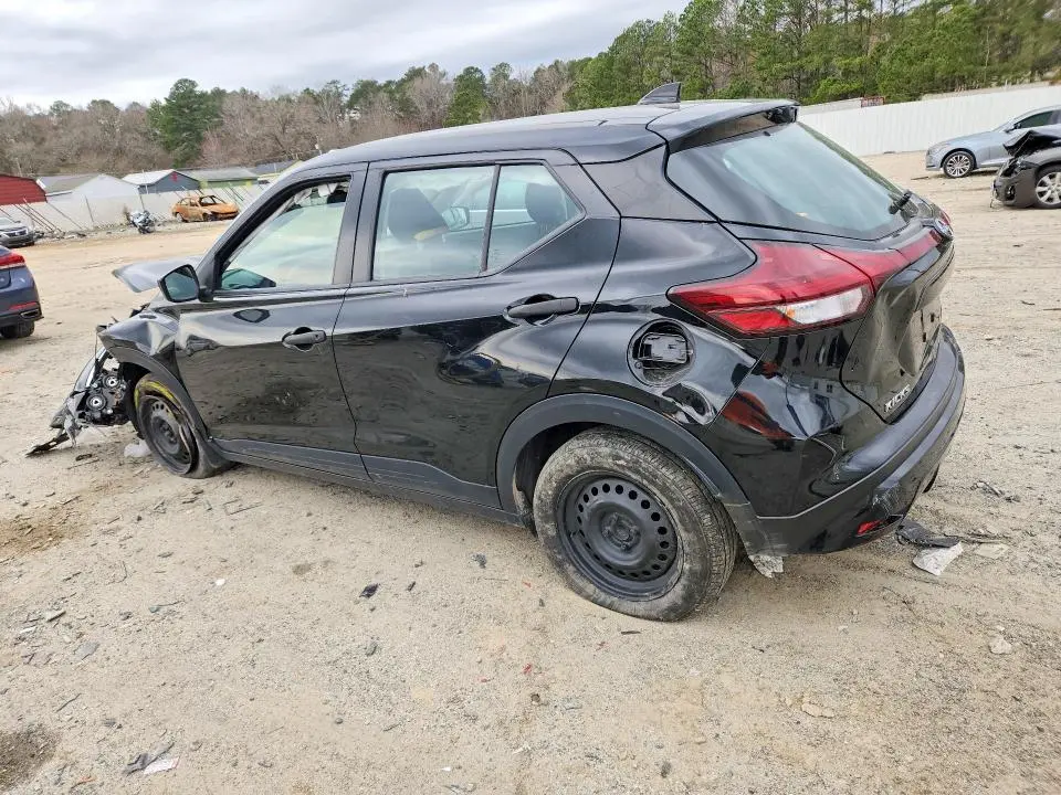 2023 NISSAN KICKS S  