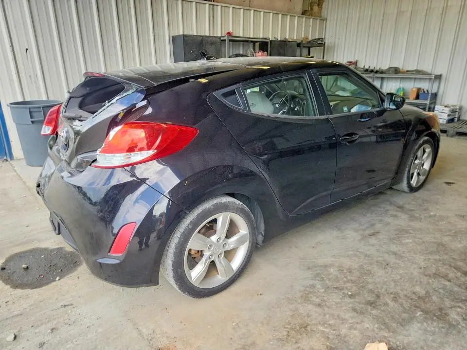 2013 HYUNDAI VELOSTER BASE  
