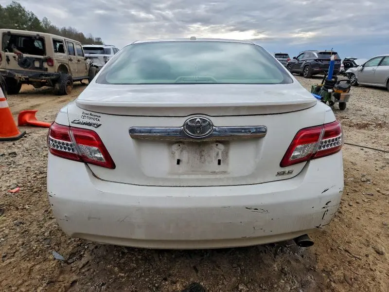2011 TOYOTA CAMRY BASE  