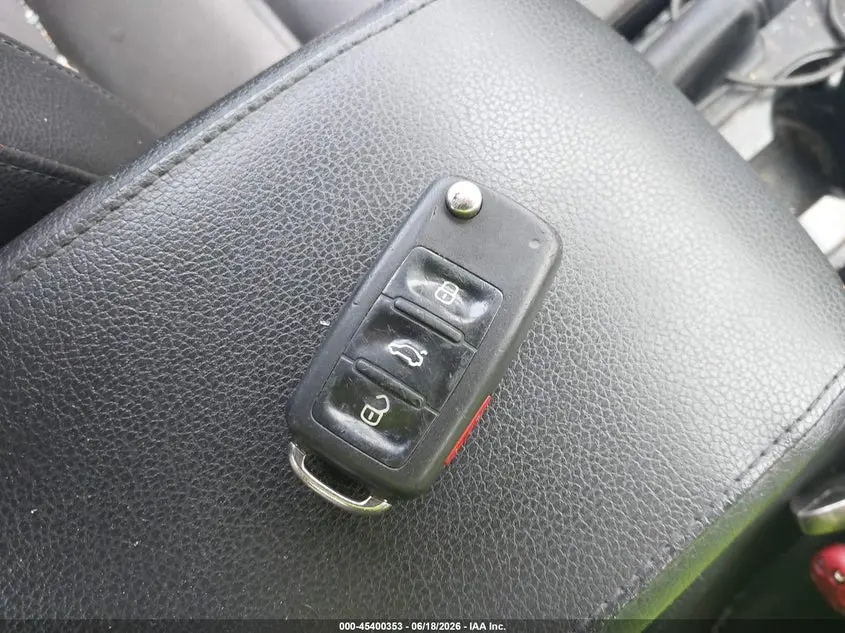 2015 VOLKSWAGEN JETTA 1.8T SE