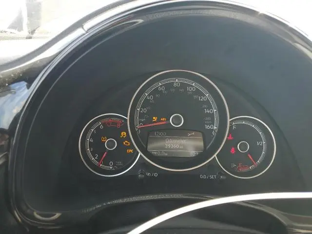 2019 VOLKSWAGEN BEETLE S