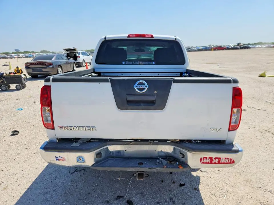 2011 NISSAN FRONTIER S  