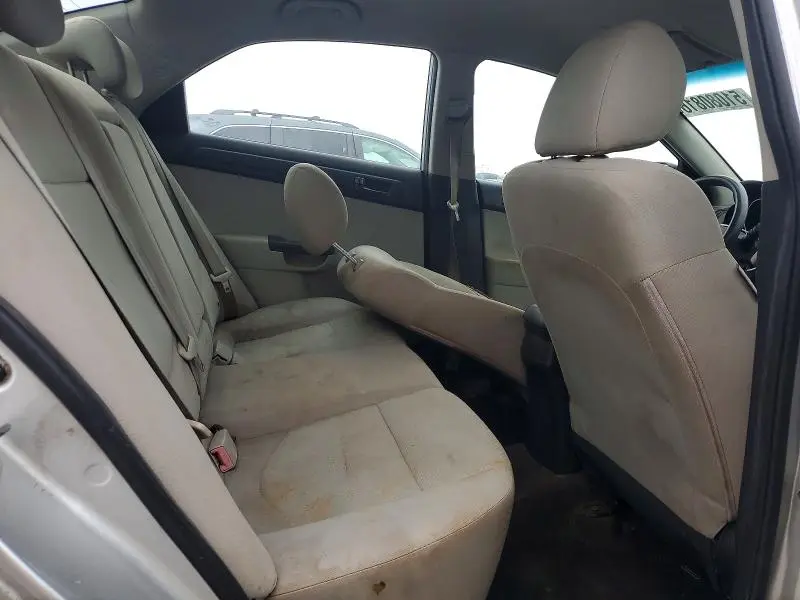2010 KIA FORTE LX  