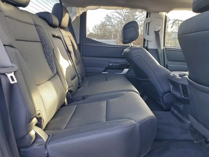 2024 TOYOTA TUNDRA CREWMAX LIMITED  