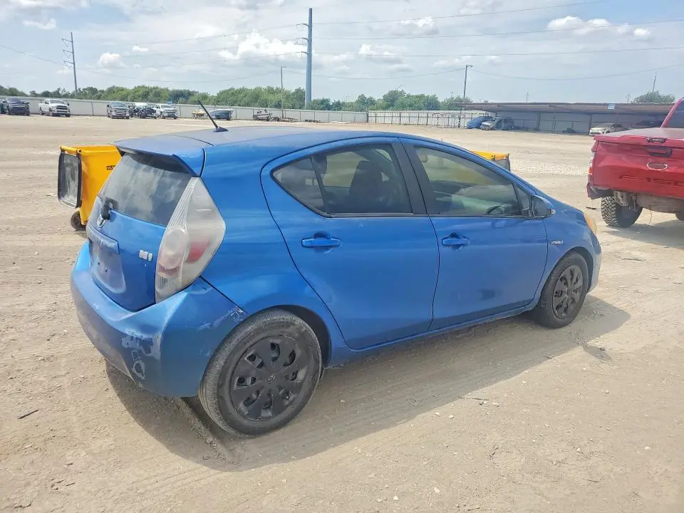 2012 TOYOTA PRIUS C TWO  