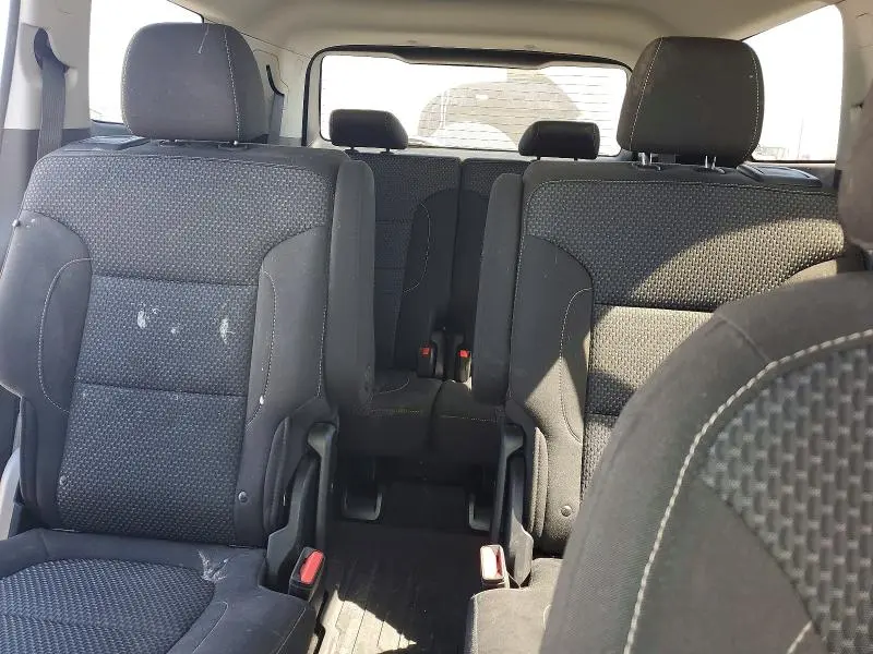2022 GMC ACADIA SLE  