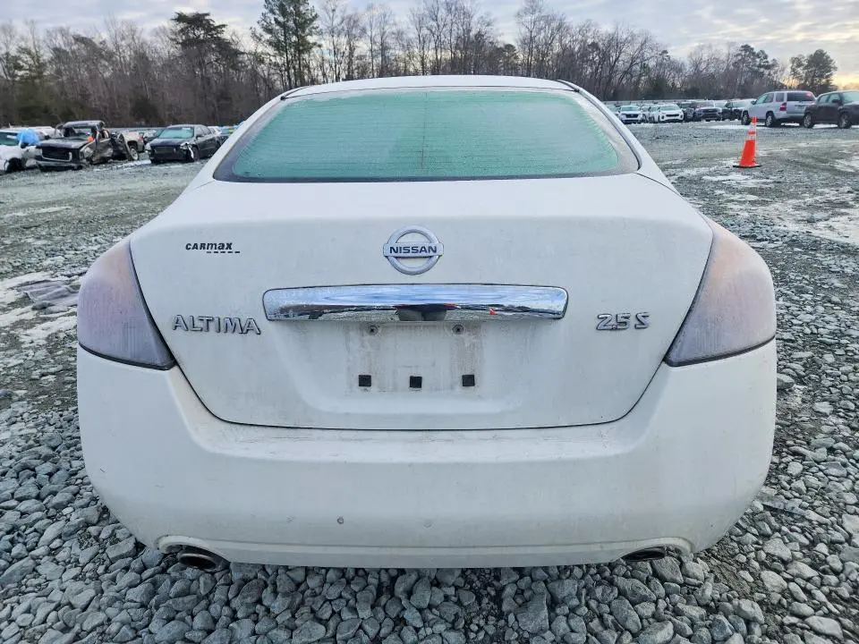 2011 NISSAN ALTIMA BASE  