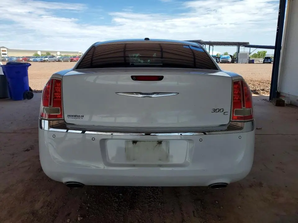 2011 CHRYSLER 300C   