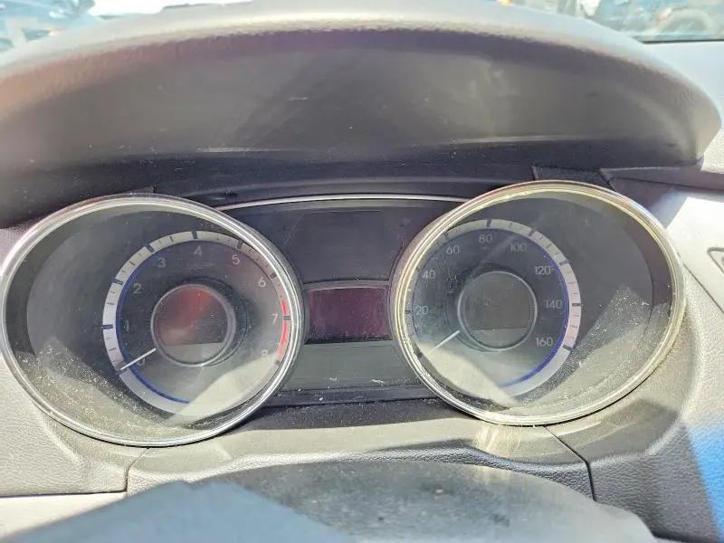 2011 HYUNDAI SONATA GLS  