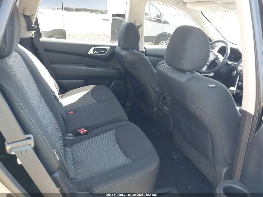 2019 NISSAN PATHFINDER S