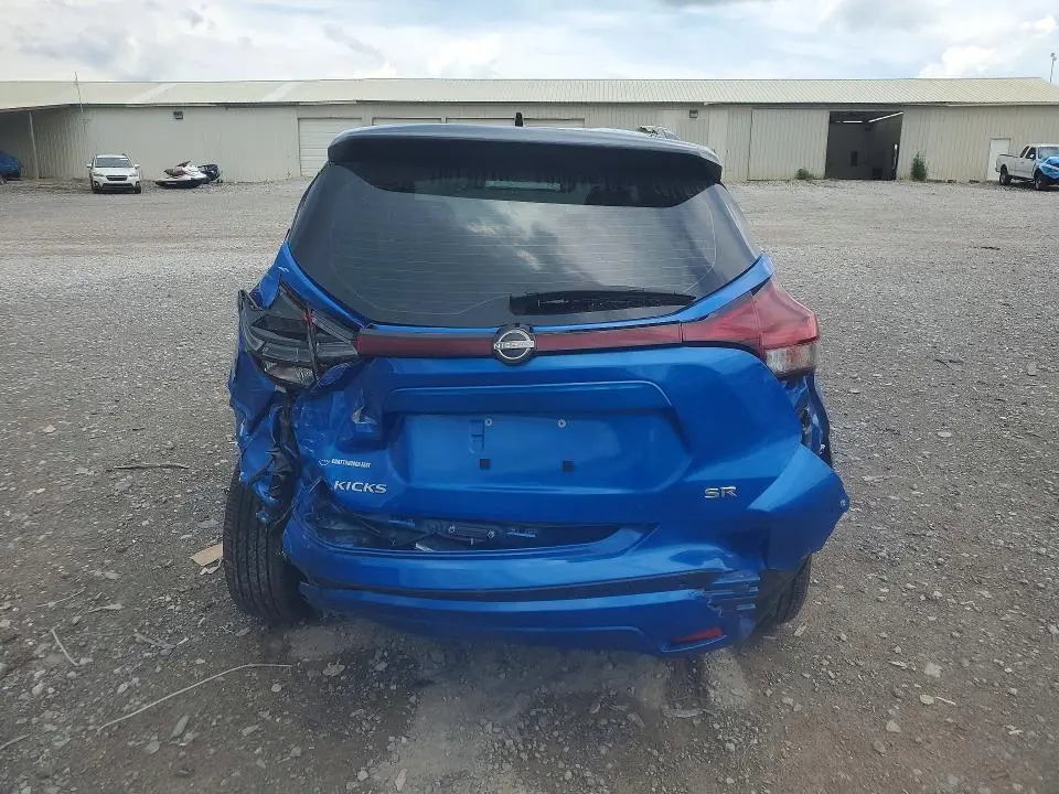 2024 NISSAN KICKS SR  