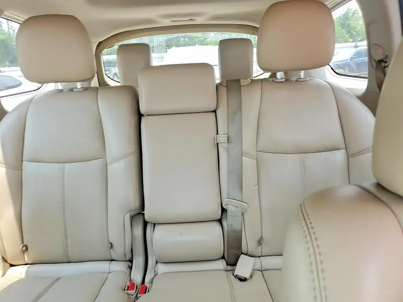 2017 NISSAN PATHFINDER SL  