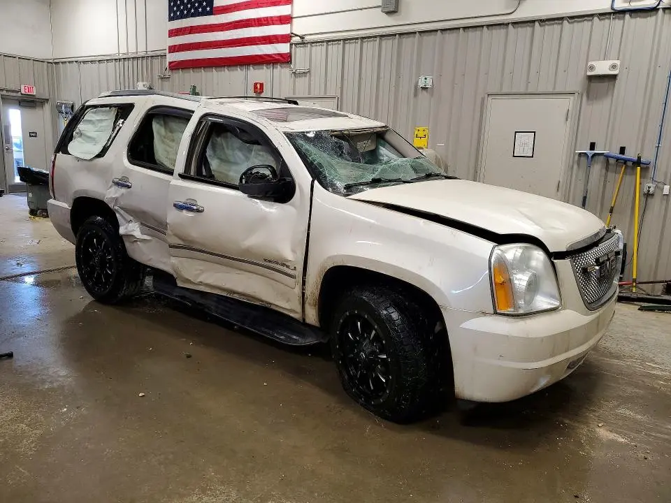 2010 GMC YUKON DENALI  