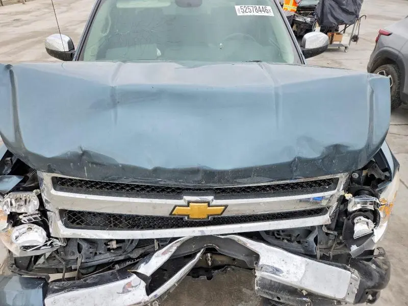 2011 CHEVROLET SILVERADO C1500 LT  