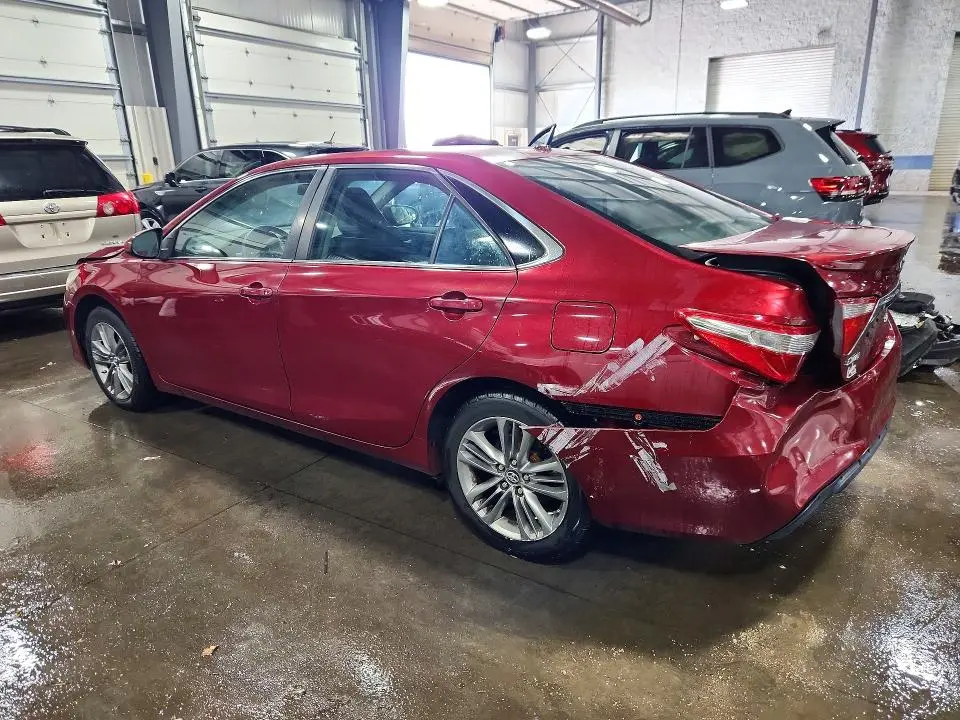 2017 TOYOTA CAMRY SE  