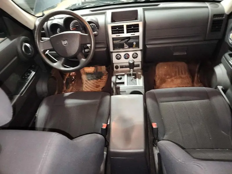 2011 DODGE NITRO SE  