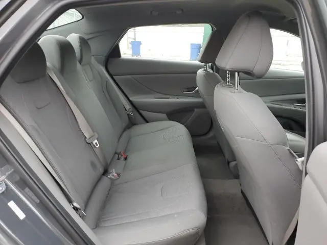 2023 HYUNDAI ELANTRA SE