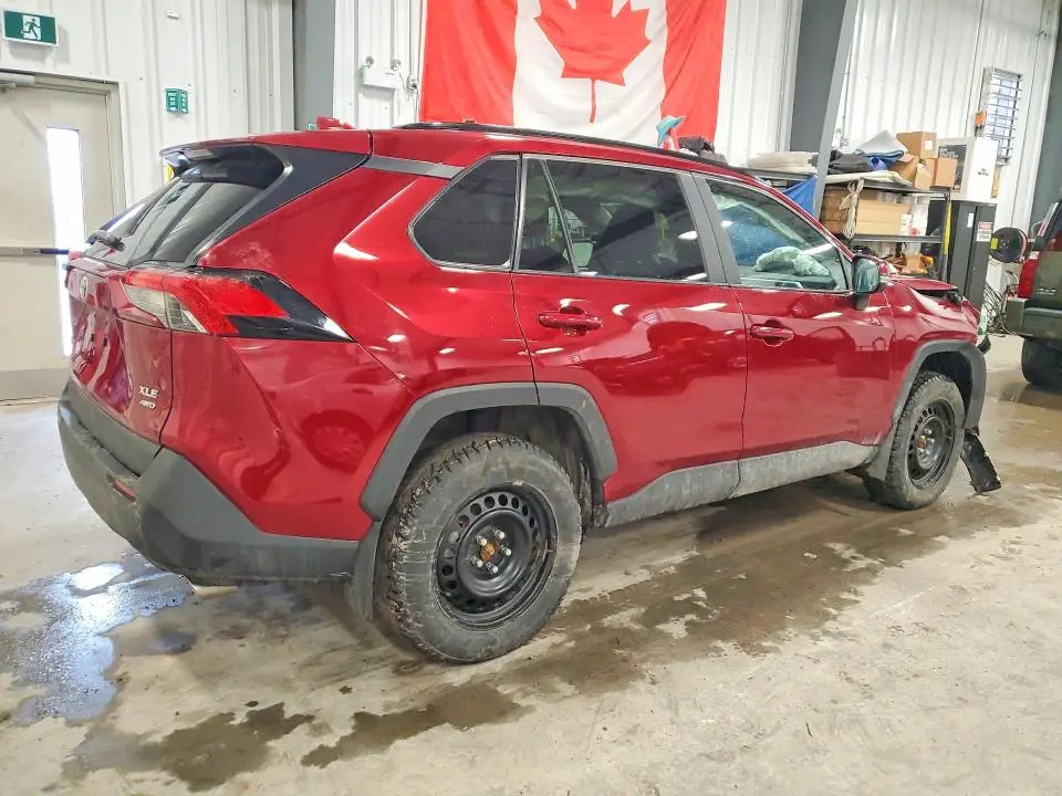 2025 TOYOTA RAV4 XLE  