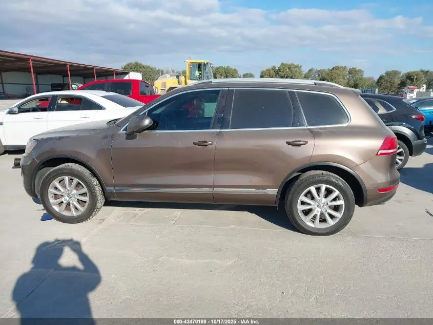 2013 VOLKSWAGEN TOUAREG VR6 SPORT