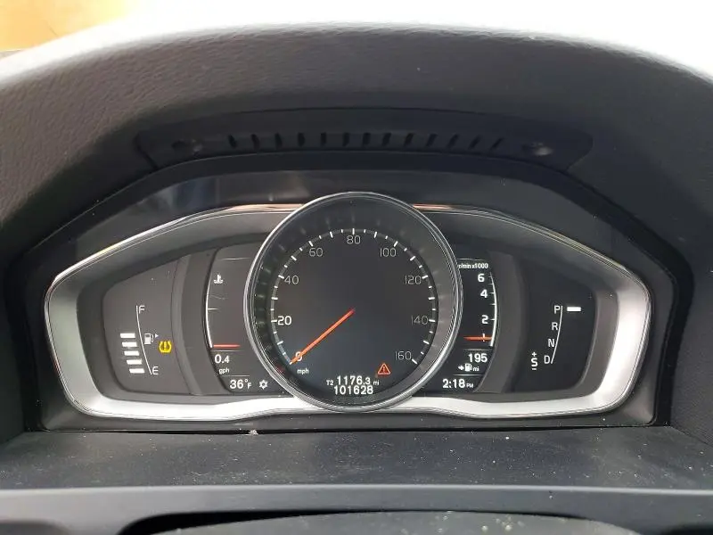 2017 VOLVO V60 T5 PREMIER  