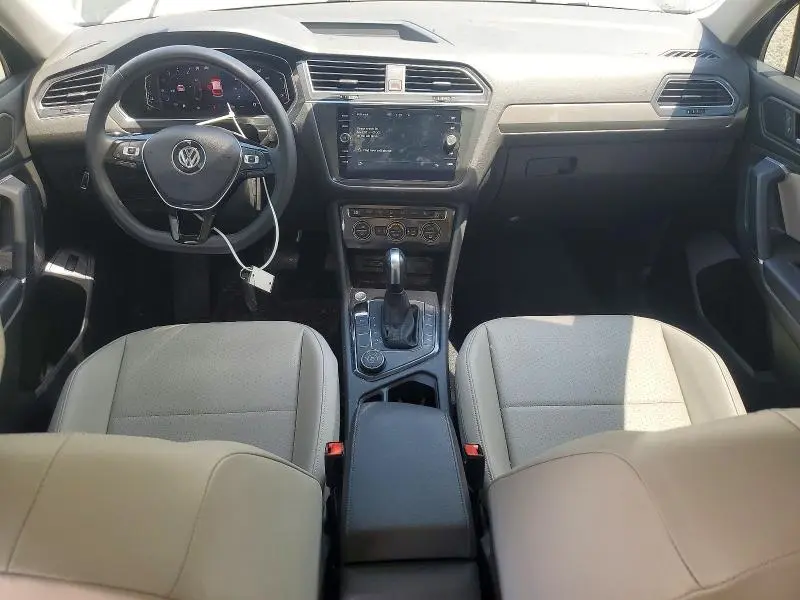 2020 VOLKSWAGEN TIGUAN SE  