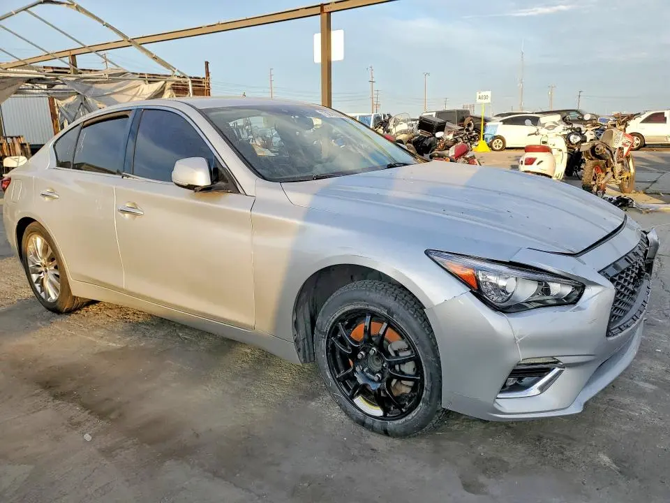 2019 INFINITI Q50 LUXE  