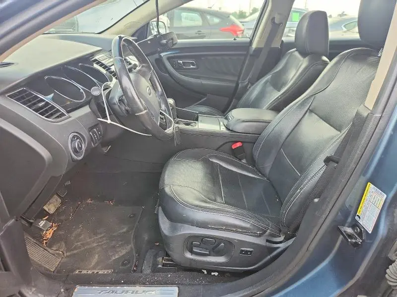 2010 FORD TAURUS LIMITED  