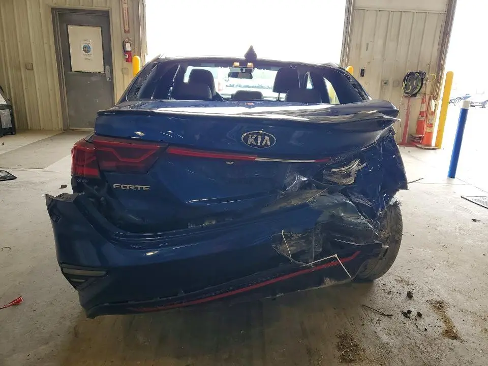 2021 KIA FORTE GT LINE  