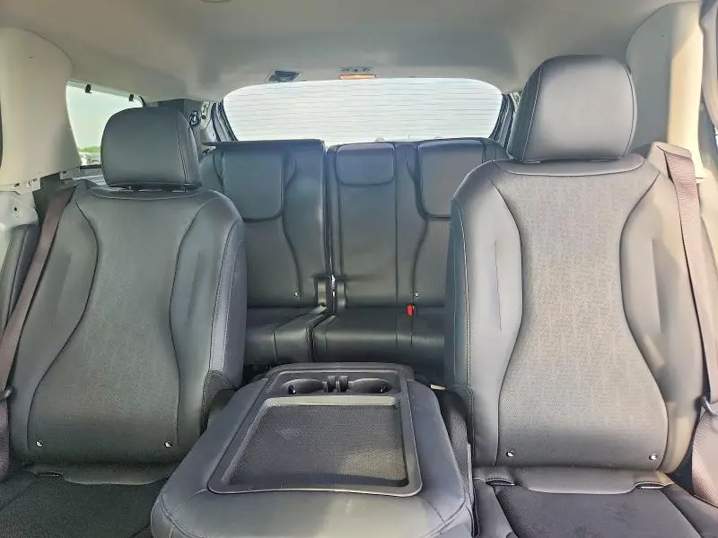 2023 KIA CARNIVAL SX  