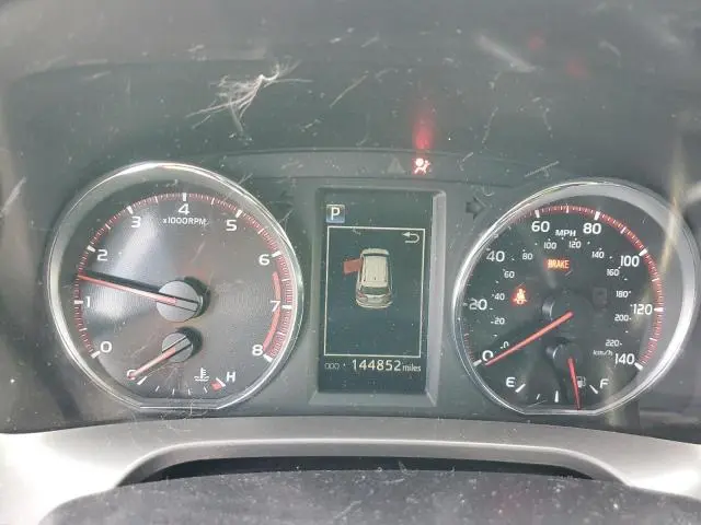 2018 TOYOTA RAV4 SE  