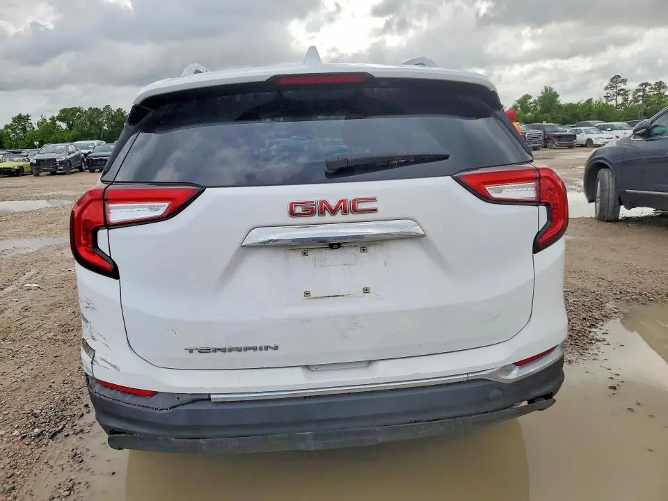 2022 GMC TERRAIN SLT  