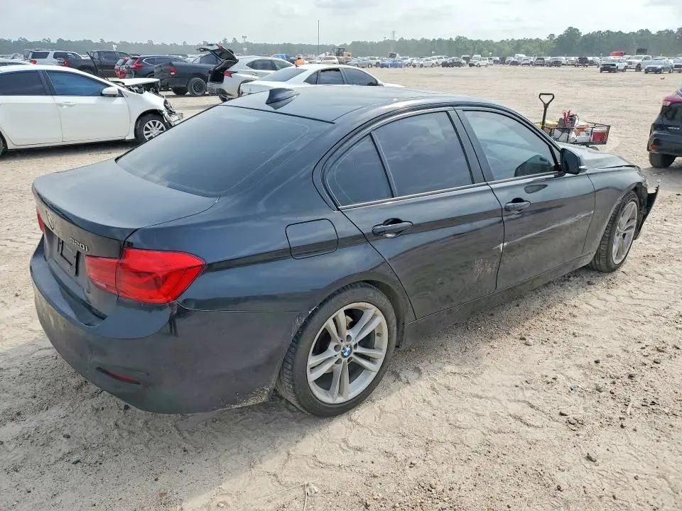 2017 BMW 320 I  