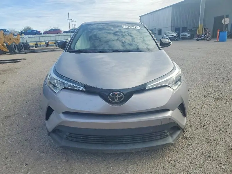 2019 TOYOTA C-HR XLE  