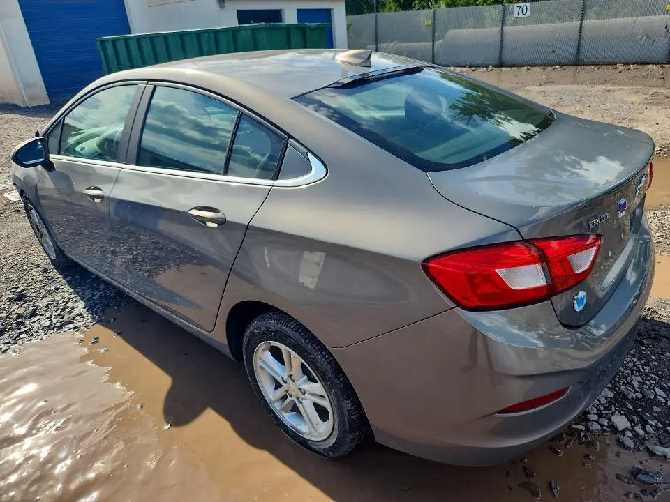 2018 CHEVROLET CRUZE LT  